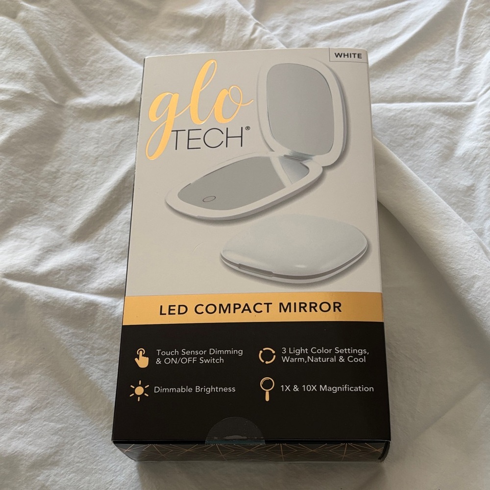 NWT Glo Tech LED Mirror with Dimmable Light